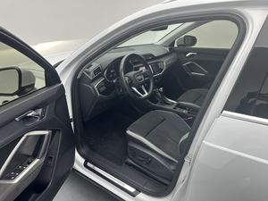 <span class=keywords><strong>Audi</strong></span> <span class=keywords><strong>Q3</strong></span> 35 TFSI 2022, SUV de Gasolina 1.4T, Automático, 7 Velocidades DCT, Volante a la Izquierda, 5 Plazas, SUV Compacto Usado, <span class=keywords><strong>Audi</strong></span> <span class=keywords><strong>Q3</strong></span> para Exportación, <span class=keywords><strong>Precio</strong></span> Económico - Product Image 5
