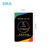 Carte NFC d'avis en acrylique noir SIKA avec étiquette tactile à signal blanc et coins arrondis pour la collecte d'avis Google des magasins, hôtels et commerces
