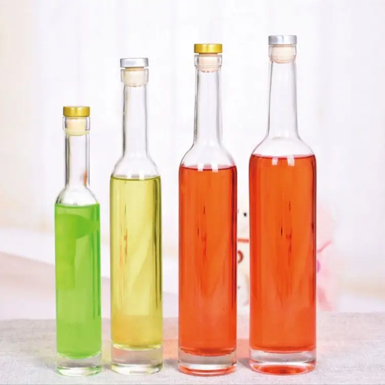 Garrafas de vidro de borosilicato personalizadas de 750ml e 500ml para bebidas de vinho branco com decalques de vidro