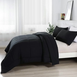 Set di Lenzuola Queen Size in Poliestere 100% Stile Cotone Pettinato, Traspirante ed Ecologico, Colore Grigio Avanzato per Hotel e Casa - Product Image 3