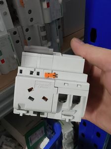 Interruptor de Circuito OSMC32N2, Dispositivo de Corriente Residual 2P, Interruptor de Seguridad Eléctrica contra Sobrecarga y Cortocircuito, Bajo Voltaje - Product Image 5