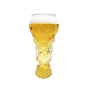 Kreative 450ml Fußball Biergläser für Crazy 2022 World Cup Glass Cup für Football Club Fans Party Bar