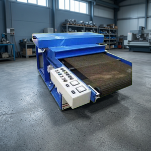 Presse hydraulique à bambou Garnet Tools haute performance et durable 3-25HP pour la fabrication de panneaux à base de bois MDF - Product Image 3