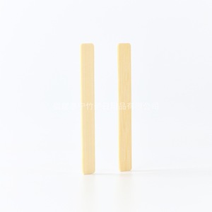Palitos de bambú Saint Ice Pop de 114 mm x 15 mm x 2 mm para brochetas de frutas, uso comercial - Product Image 2