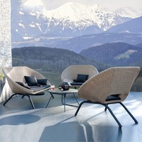 Fauteuil suspendu moderne en osier surdimensionné pour extérieur, chaise longue avec structure en acier, 4 coussins, pour jardin et patio