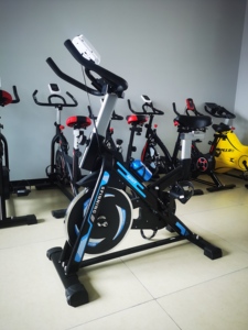 XOYOOU Vélo <span class=keywords><strong>de</strong></span> spinning <span class=keywords><strong>de</strong></span> haute qualité pour adultes, équipement <span class=keywords><strong>de</strong></span> fitness et <span class=keywords><strong>de</strong></span> <span class=keywords><strong>sport</strong></span>, vente en gros - Product Image 5