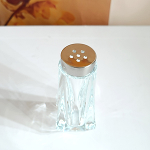 Saliera e Pepiera Decorative da 50ml, Set di Alta Qualità in Acrilico per Tavola - Product Image 4