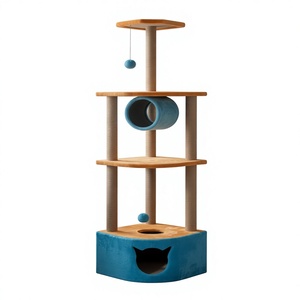 Griffoir pour chat Amistar Cat Oasis de haute qualité avec tunnel pour chats de toutes races et tailles. - Product Image 1