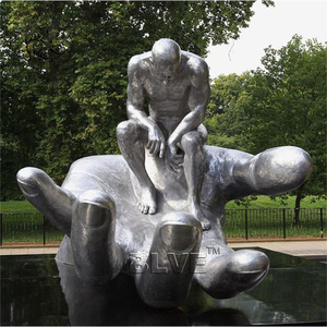 BLVE extérieur rue moderne <span class=keywords><strong>Art</strong></span> décor coulée assis abattu perdu Statues en métal humain Bronze jardin Sculpture abstraite - Product Image 4