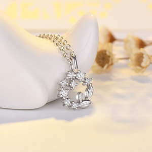 Collar de Moda con Diseño de Hojas y Piedras de Imitación, Cadena para Clavícula, Joyería para Damas, Regalo, Sin Reseñas Todavía - Product Image 2