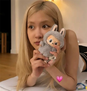 Labubus Originales Popmart los monstruos emocionante Macaron juguetes de peluche cajas misteriosas Labubu muñeca <span class=keywords><strong>Anime</strong></span> figuras de acción - Product Image 6