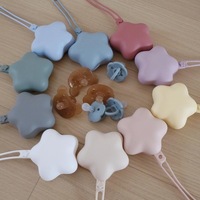 Étui de transport pour sucette en silicone souple de qualité alimentaire, support de rangement anti-poussière en forme d'étoile pour anneau de dentition avec dragonne pour usage quotidien des nourrissons
