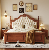 Lit classique américain en bois massif pour chambre à coucher - Base en acajou et tête de lit capitonnée de couleur crème
