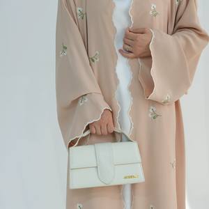 Abbigliamento Islamico Nuova Abaya 2025 Lussuosa in <span class=keywords><strong>Nida</strong></span> con Ricamo Floreale su Tutta la Superficie Cardigan Abaya Modesta Abaya Aperta Abito Musulmano da Donna - Product Image 3