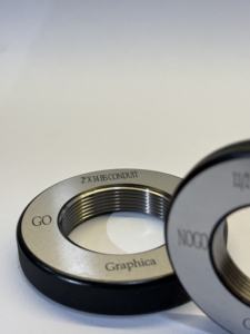 เกจวัดเกลียวท่อแบบวงแหวน Precision BS สำหรับการทดสอบเกลียวภายนอก เครื่องมือวัดแบบ Go/No Go ที่ทนทานสำหรับอุตสาหกรรมไฟฟ้า - Product Image 3