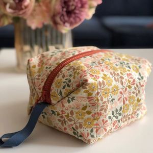 Bolsa de Maquillaje de Algodón Grande, Personalizada y Acolchada con Cierre, Estética y Linda, para Mujeres y Niñas, 2025 - Product Image 3