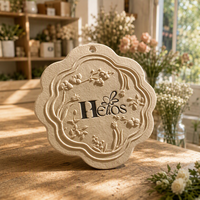 Étiquette volante personnalisée faite à la main en papier gaufré floral ondulé festonné, découpée à la forme de fleur, pour l'emballage de bouquets de fleurs