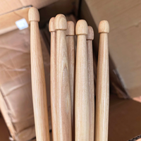 Amerikanische Klassische Ahornholz-Drumsticks mit Holzspitze 5A 5B 7A 5AN 2B Unterstützt Individualisierung