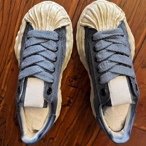 Zapatos de Diseñador de Lujo de Alta Calidad, con Teñido Azul, Estilo Casual, para Caminar, con Suela Gruesa y Diseño Moderno - Product Image 1