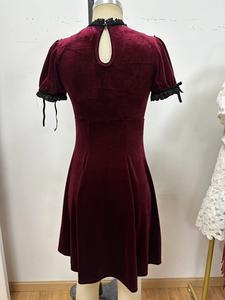 Maxi abito elegante in velluto <span class=keywords><strong>bordeaux</strong></span> con scollo a V per la sera d'estate Soirées motivo floreale stile dolce tessuto bottone Midi antistatico ODM - Product Image 4