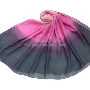 Venta al por mayor Yiwu proveedores Ruso nueva señora con estilo de gran tamaño gradual color envoltura hijab chal gasa Arco Iris bufandas