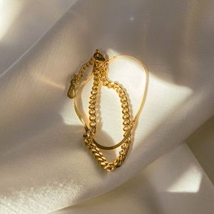 Pulsera de Doble Capa, Cadena Cubana Plana, Color Oro Acero, Acero Inoxidable, Acero Titanio, Joyería Moderna y Versátil - Product Image 4