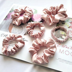 للبيع بالجملة ربطات شعر حريرية من التوت بلون سادة مقاس كوين 4 حرير ربطات شعر حرير - Product Image 3