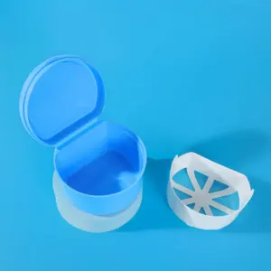 Kotak gigi plastik warna-warni dengan kotak penyimpanan keranjang/gigi tiruan/kotak pembersih gigi tiruan