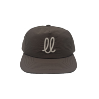 Casquette de sport 5 panneaux en nylon de haute qualité, respirante et ajustable, style tendance avec broderie chaîne, idéale pour l'extérieur