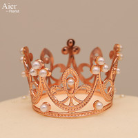 Aierflorist Gold Mini-Kronen-Kuchenaufsatz, kleine Kristall-Perlen-Cupcake-Topper, Tiara, kleine Cupcake-Kronen für Hochzeitsfeiern
