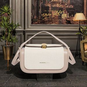 Bolso de mano de diseñador de lujo para mujer, bandolera de PU de estilo retro con cadena portátil y estampado cuadrado único. - Product Image 3