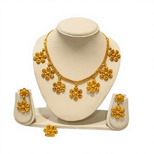 AWAIS HOUSE Collier et pendentif en laiton plaqué or 6 grammes avec diamants sertis griffe infini, style hip-hop, cadeau de fiançailles et de mariage pour femme - Product Image 1