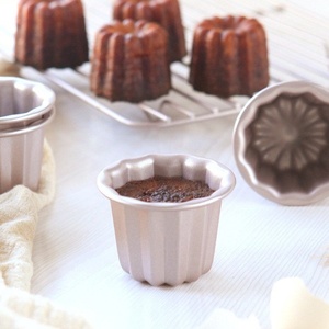 Moule à gâteau antiadhésif commercial Keluli, doré, monobloc, compatible four, pour accompagnement café et desserts - Product Image 1