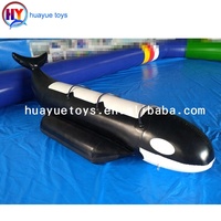 Bateau banane gonflable en PVC rouge de 0,9 mm, requin volant aquatique, jouets aquatiques gonflables pour le divertissement, en vente