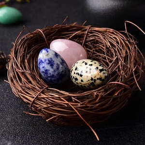 Piccola Sfera di Cristallo Grezzo a Forma di Uovo 3*2cm Giocattolo per Bambini - Product Image 3