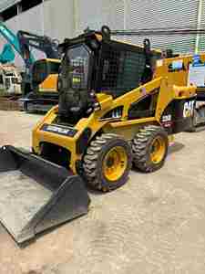 รถตักล้อยางแคตเตอร์พิลลาร์ CAT 226B มือสอง ขนาดเล็ก บรรทุกได้ 1 ตัน ใช้งานน้อย เครื่องยนต์ดีเซลคัมมินส์ EPA เครื่องยนต์ดูซาน ได้รับการรับรองมาตรฐาน CE - Product Image 4