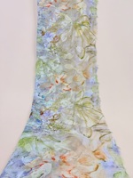 Magnifique tissu jacquard floral 3D en brocart 100% polyester avec trame métallique 150 g/m², antistatique, isolant thermique et résistant à la déchirure