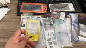 지도 잡지 신문 읽기 <span class=keywords><strong>4X</strong></span> 에 대한 도매 명함 돋보기 - Product Image 2