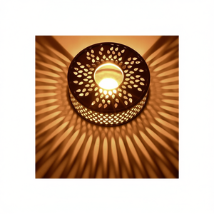 Porte-bougie en métal découpé au laser, lanterne décorative avec effet de lumière chaude pour une utilisation en intérieur et en extérieur - Product Image 2