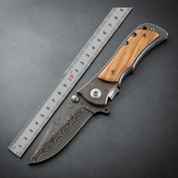 Couteau de poche pliant personnalisable en acier 3Cr13 à pointe tombante avec manche en bois et bouton poussoir, multifonctionnel pour le camping, OEM
