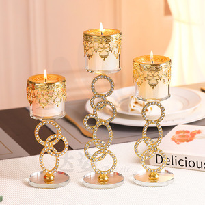Ensemble de chandeliers en cristal avec design anneau doré, support en verre, décorations de table de mariage - Product Image 1