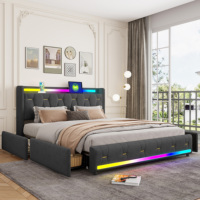 Sentez la rythmation avec ce lit en velours, deux enceintes Bluetooth, des tiroirs de rangement dorés et des lumières LED synchronisées à la musique, beige, gris, noir