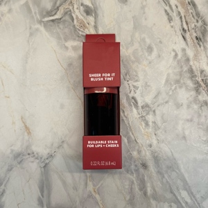 Blush Líquido Sheer Style em Múltiplas Cores, Uso Duplo para Lábios e Bochechas, Efeito Natural de Longa Duração - Product Image 5