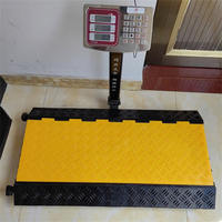 Protector de rampa de cable de goma de 5 canales para exteriores 900x500x60mm 14,5 kg
