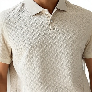 Nouveau design – Chemise tricotée à manches courtes pour homme, de haute qualité, unie, respirante, infroissable, en coton beige, style décontracté chic, personnalisable - Product Image 1