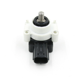 Válvula de Control 89407-60010, Puerto de 1/2 Pulgada, Aplicación para Suspensión de Altura con Temperatura Normal del Agua - Product Image 5