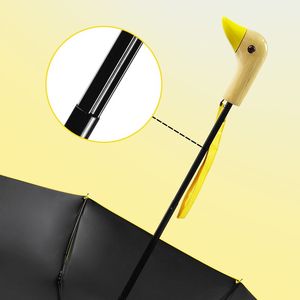Parapluie pliant manuel à trois volets avec poignée en bois, design tête de canard, baleines métalliques, tissu pongé, revêtement noir, 95 cm, protection UV, personnalisable avec logo - Product Image 3