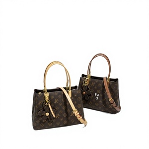 <span class=keywords><strong>Sac</strong></span> à main de luxe pour femme 2026, <span class=keywords><strong>sac</strong></span> messager transfrontalier avec chaînes à boucles et fermeture éclair, couleur platine - Product Image 1