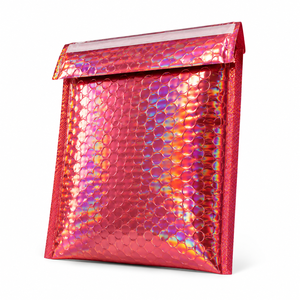 Sobres Acolchados Holográficos Color Rosa Rojo con Logotipo Personalizado, de 8mm de Grosor, con Lámina Metálica, para Empaque de Joyería y Cosméticos - Product Image 1
