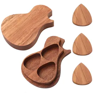 Factory Guitar Shape Case Set Size 26*32 mm Custom Logo Wood Guitar Picks Guitar Picks Gift